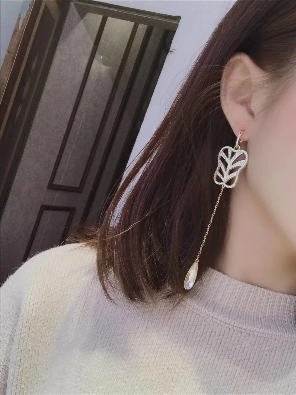 SANSHIJIE High quality SWA new exquisite round, love, flower bud, fan female earring charm fashion jewelry
SANSHIJIE High quality SWA new exquisite round, love, flower bud, fan female earring charm fashion jewelry