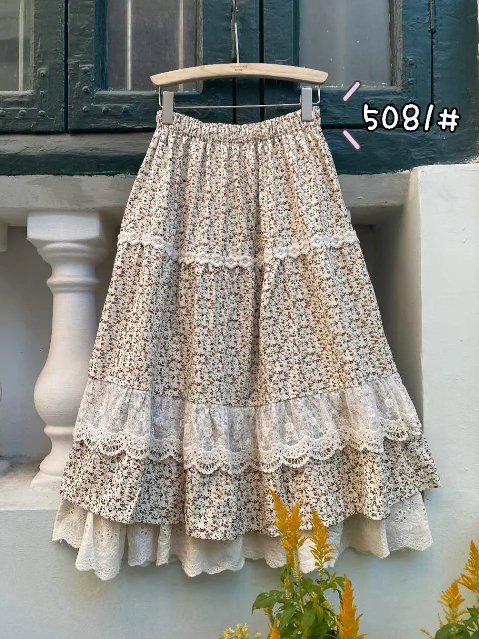 2021 New Spring Cotton Linen Floral Skirt Women Sweet Embroidery Flower Spliced Elastic Waist Skirt
2021 New Spring Cotton Linen Floral Skirt Women Sweet Embroidery Flower Spliced Elastic Waist Skirt