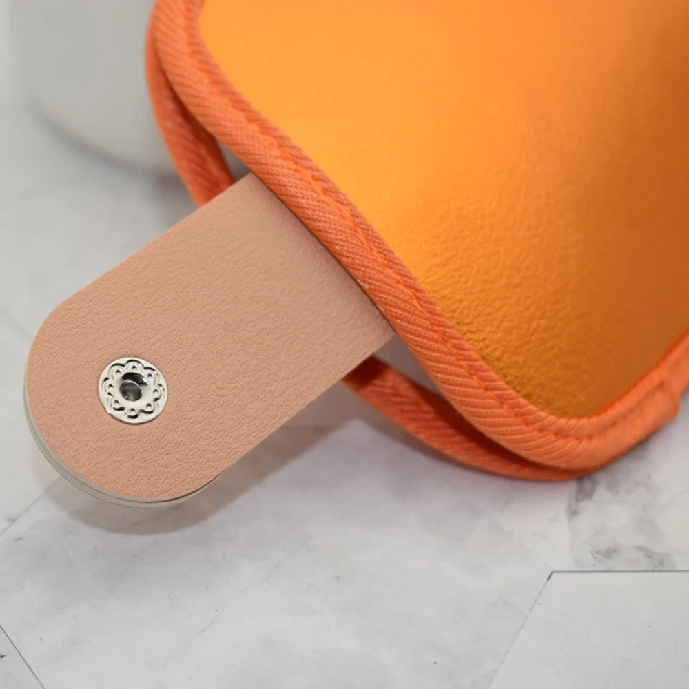 Creative Fashion Ice Cream Personality Mobile Phone Glasses Bag Solid Color Retro Portable Storage Sunglasses Bag
Creative Fashion Ice Cream Personality Mobile Phone Glasses Bag Solid Color Retro Portable Storage Sunglasses Bag
