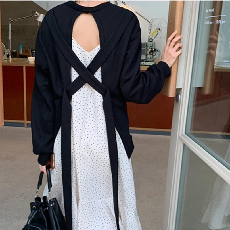 CHICEVER Black Sweatshirts For Women O Neck Long Sleeve Back Hollow Out Designer Loose Plus Size Lace Up Pullovers Female 2020
CHICEVER Black Sweatshirts For Women O Neck Long Sleeve Back Hollow Out Designer Loose Plus Size Lace Up Pullovers Female 2020