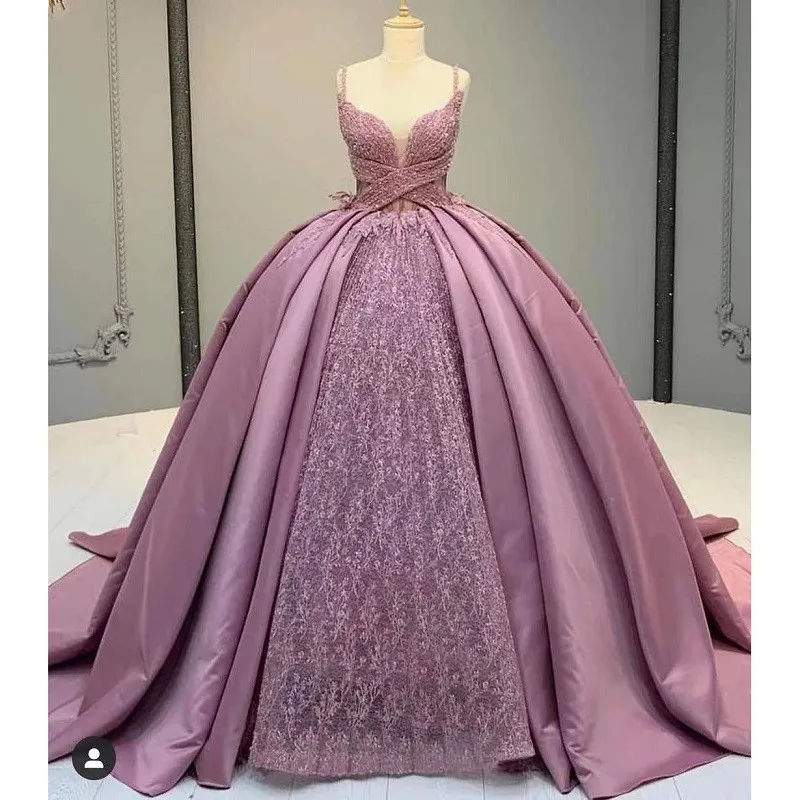 Новое роскошное бальное платье, платье для Quinceanera, атласные вечерние платья с блестками и бусинами без рукавов со шлейфом, длинные платья 15 л...
Новое роскошное бальное платье, платье для Quinceanera, атласные вечерние платья с блестками и бусинами без рукавов со шлейфом, длинные платья 15 л...