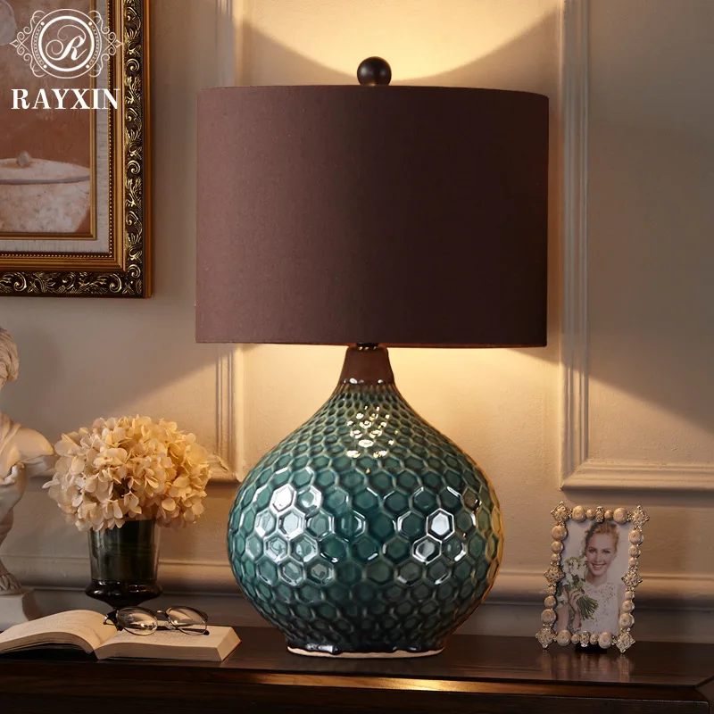 110-220V Simple Modern Desk Lamp with Fabric Lampshade Lamps for Living Room E27 Screw Bulb Table Night Light 31-41W Led Lights
110-220V Simple Modern Desk Lamp with Fabric Lampshade Lamps for Living Room E27 Screw Bulb Table Night Light 31-41W Led Lights