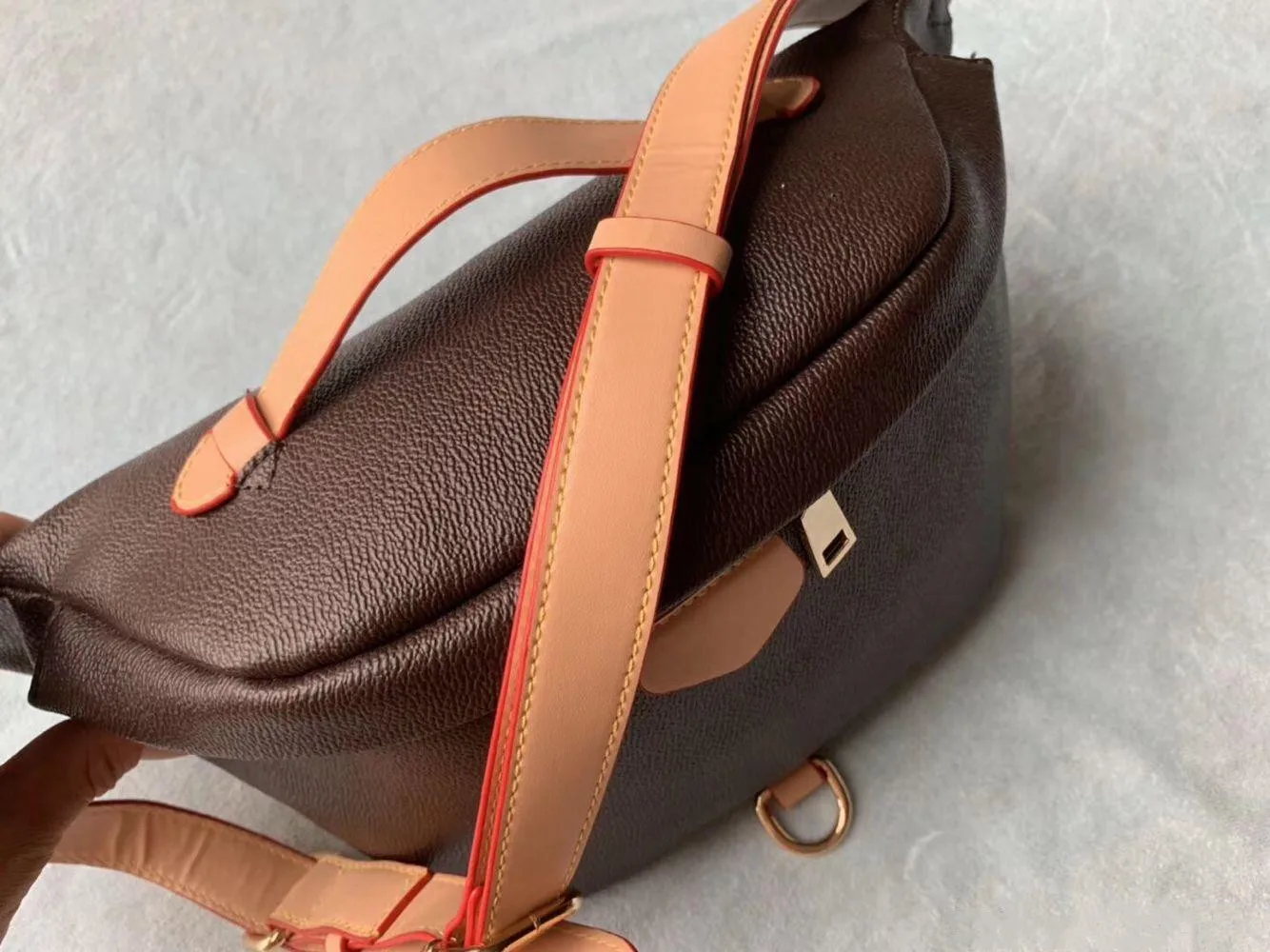 Free Shipping Design Waist Bag Black cowhide Heart waist Bags wallet Women Red waist crossbody bag
Free Shipping Design Waist Bag Black cowhide Heart waist Bags wallet Women Red waist crossbody bag