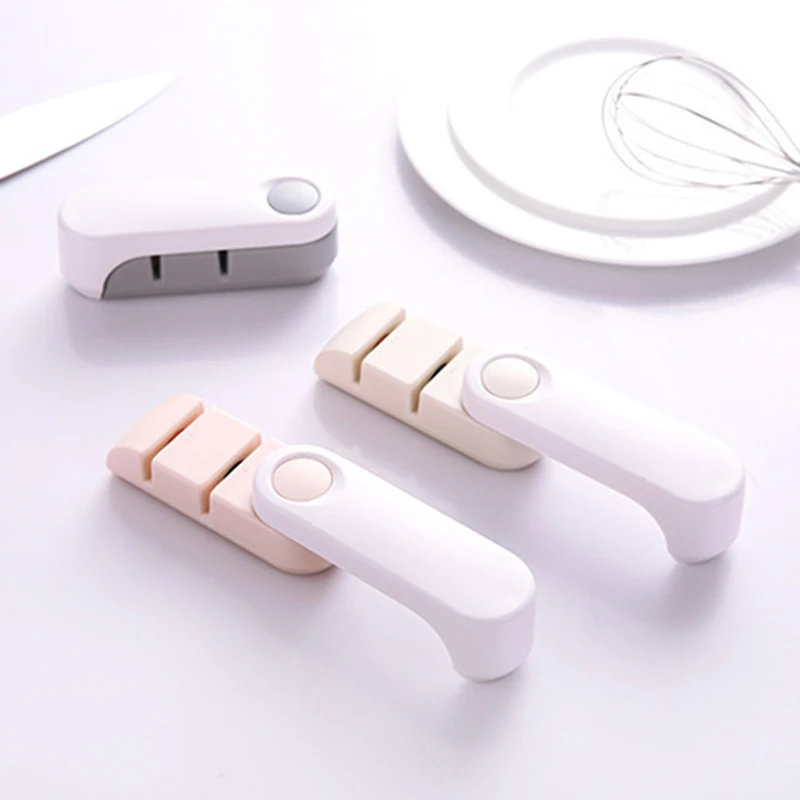 Hot Fast Grinding Cutter Sharpening Cutter Mini Sharpener Kitchen Tool Gadget FQ-ing
Hot Fast Grinding Cutter Sharpening Cutter Mini Sharpener Kitchen Tool Gadget FQ-ing