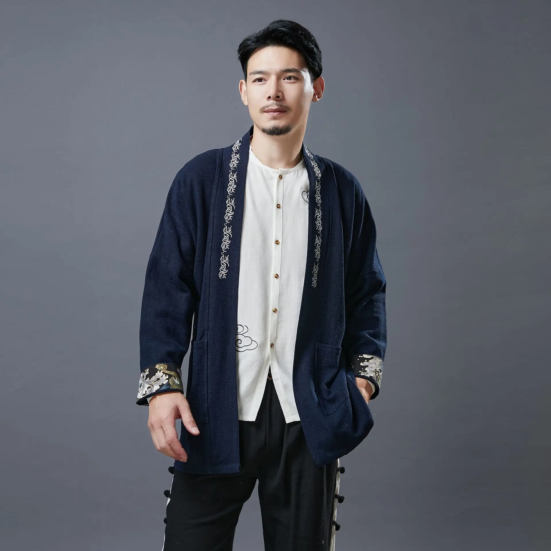 2022 Spring Japanese Fashion Kimono Cardigan Clothes Men Vintage Embroidery Long Sleeve Shirt Tops Samurai Costume Clothing
2022 Spring Japanese Fashion Kimono Cardigan Clothes Men Vintage Embroidery Long Sleeve Shirt Tops Samurai Costume Clothing