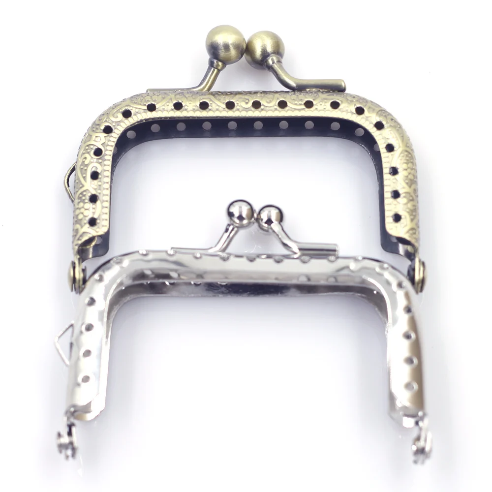 10PCS 6.5cm Rectangle Square Metal Coin Purse Frames Kiss Clasps Clutch Buckles Lock DIY Handbag Gift Accessories Sewing Holes
10PCS 6.5cm Rectangle Square Metal Coin Purse Frames Kiss Clasps Clutch Buckles Lock DIY Handbag Gift Accessories Sewing Holes