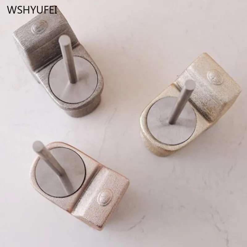 Toilet brush ceramic rack cleaning brush household floor cleaning bathroom accessories long handle punch-free toilet brush 
Toilet brush ceramic rack cleaning brush household floor cleaning bathroom accessories long handle punch-free toilet brush