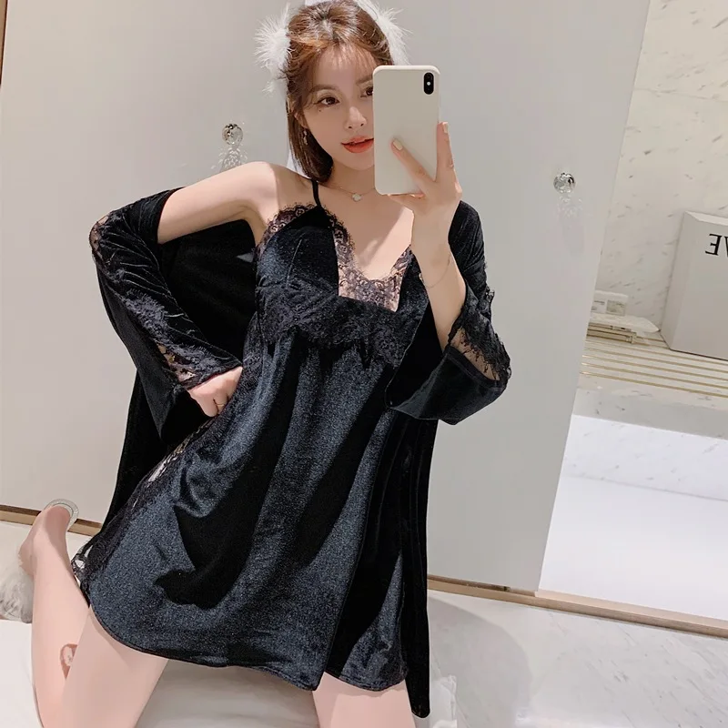Autumn gold velvet pajamas with chest pad women's sexy hollow-out suspender nightgown nightgown two-piece home wear nightwear
Autumn gold velvet pajamas with chest pad women's sexy hollow-out suspender nightgown nightgown two-piece home wear nightwear