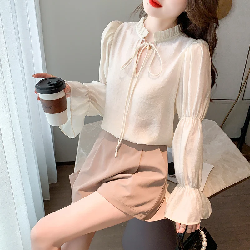 COIGARSAM Blouse Women Winter 2021 New Long Sleeve Solid Flare Sleeve Bow Belt Straight Apricot Blusas Womens Tops And Blouses
COIGARSAM Blouse Women Winter 2021 New Long Sleeve Solid Flare Sleeve Bow Belt Straight Apricot Blusas Womens Tops And Blouses