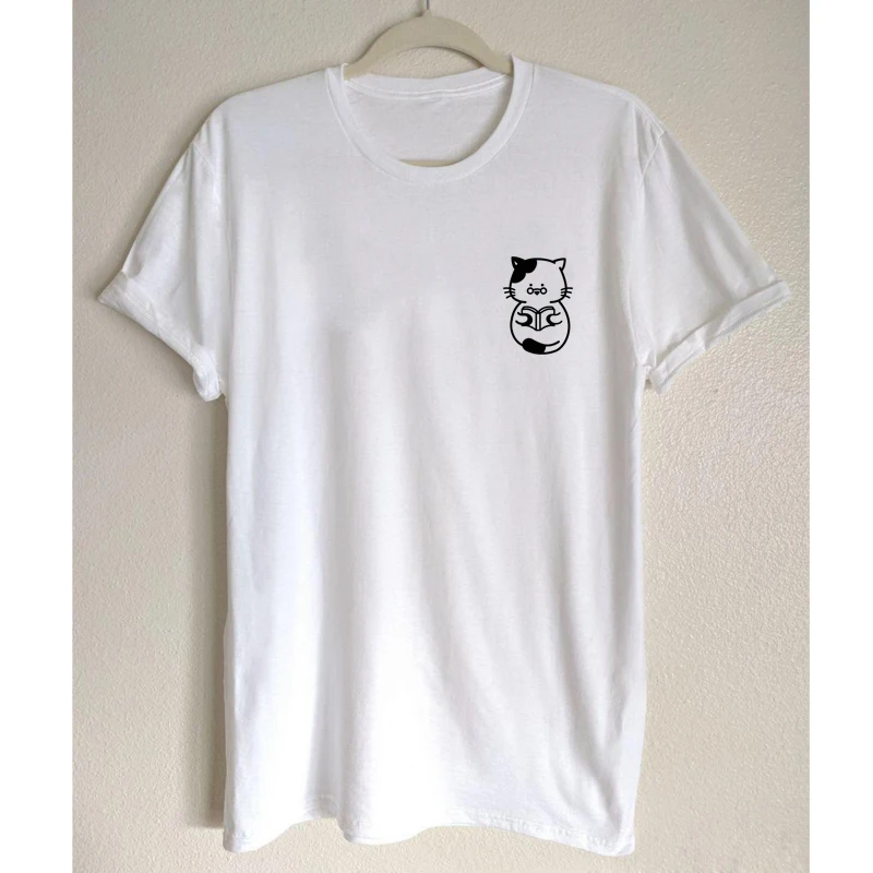 Cute Reading Cat Pocket Print T-shirt Funny 90s Cat Mom Gift Tshirt Women Hipster Graphic Fur Mama Tops Tees Shirt Drop Shipping
Cute Reading Cat Pocket Print T-shirt Funny 90s Cat Mom Gift Tshirt Women Hipster Graphic Fur Mama Tops Tees Shirt Drop Shipping