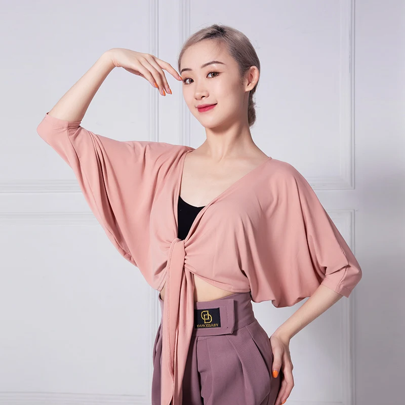 Топы для латиноамериканских танцев с леопардовым принтом, женский костюм самбы, шаль на шнуровке, одежда для Бальных тренировок, Современна...
Топы для латиноамериканских танцев с леопардовым принтом, женский костюм самбы, шаль на шнуровке, одежда для Бальных тренировок, Современна...