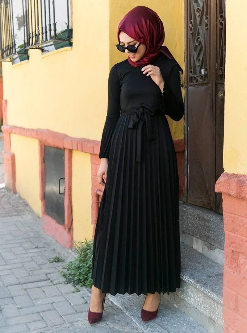 Ramadan Pleated Abaya Hijab Muslim Women Dress Caftan Dubai Kaftan Islamic Clothing Vestido Robe Arabe Jilbab Femme Musulman
Ramadan Pleated Abaya Hijab Muslim Women Dress Caftan Dubai Kaftan Islamic Clothing Vestido Robe Arabe Jilbab Femme Musulman