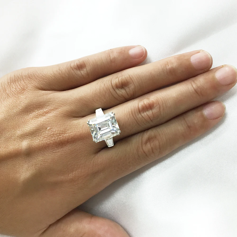 Luxury 925 sterling silver Emerald cut 4CT Simulated diamond Rings for Women Eternal engagement ring set Brand fine jewelry gift
Luxury 925 sterling silver Emerald cut 4CT Simulated diamond Rings for Women Eternal engagement ring set Brand fine jewelry gift