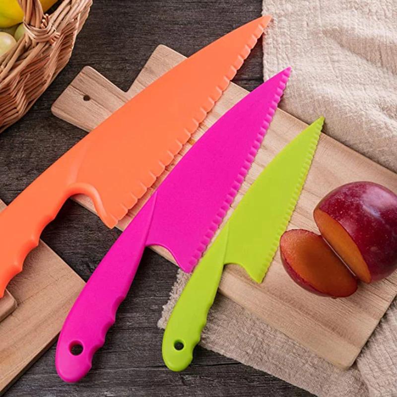 2022 new Kid Plastic Kitchen Knife Set Children's Safe Cooking Chef Nylon Knives For Fruit Bread Cake Salad Lettuce Knife
2022 new Kid Plastic Kitchen Knife Set Children's Safe Cooking Chef Nylon Knives For Fruit Bread Cake Salad Lettuce Knife