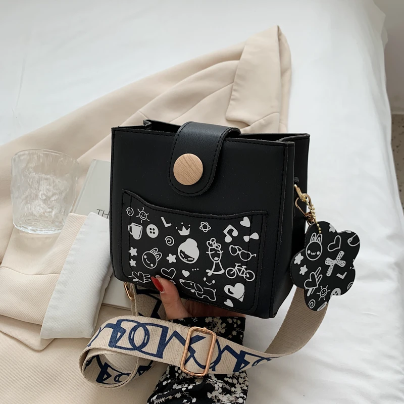 Small Shoulder Messenger Bag Female Girl Luxury Handbags Simple Style Crossbody Bags Purse
Small Shoulder Messenger Bag Female Girl Luxury Handbags Simple Style Crossbody Bags Purse