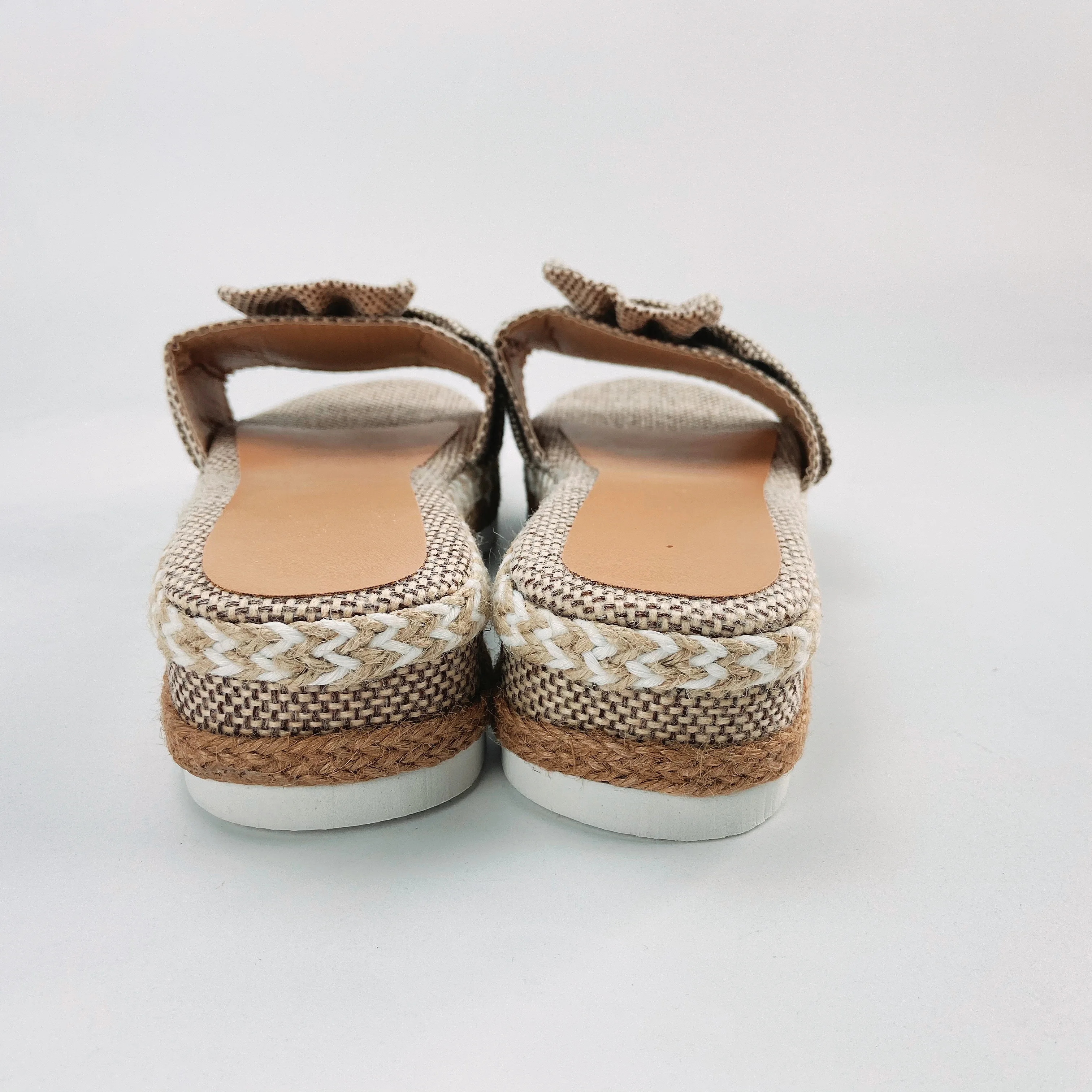 Summer slippers women Shoes Summer wedge Thick bottom slippers Bow Slippers women fashion 2020 NEW plus size Shoes
Summer slippers women Shoes Summer wedge Thick bottom slippers Bow Slippers women fashion 2020 NEW plus size Shoes
