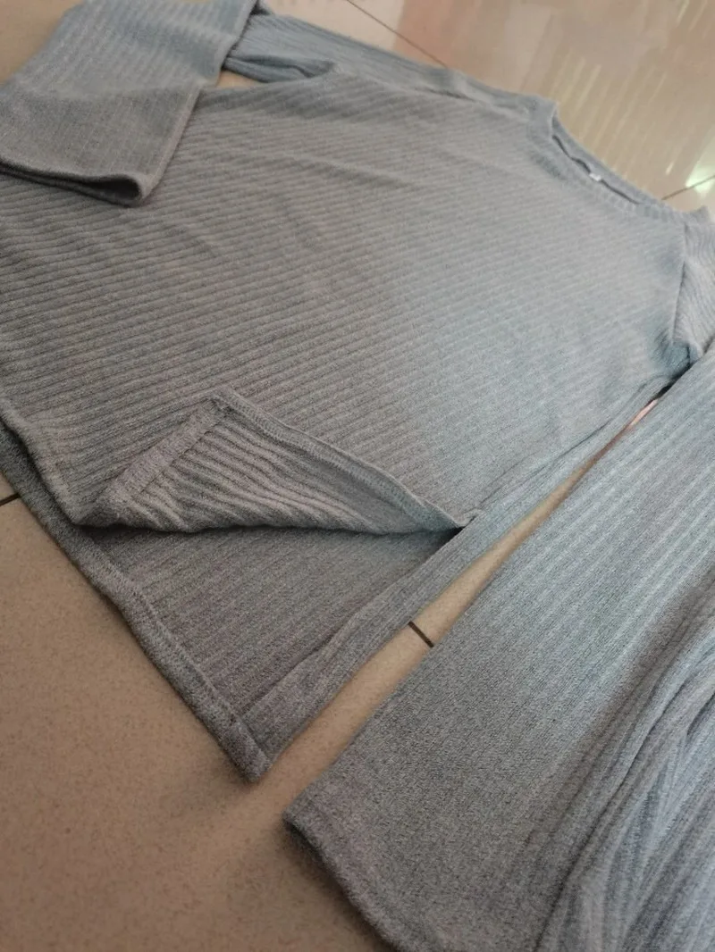 Kalenmos Pure Color Casual Two Piece Set Women Long-sleeved Knitted Round Neck Elastic Waist and Floor Skirt Oversized Homewear
Kalenmos Pure Color Casual Two Piece Set Women Long-sleeved Knitted Round Neck Elastic Waist and Floor Skirt Oversized Homewear