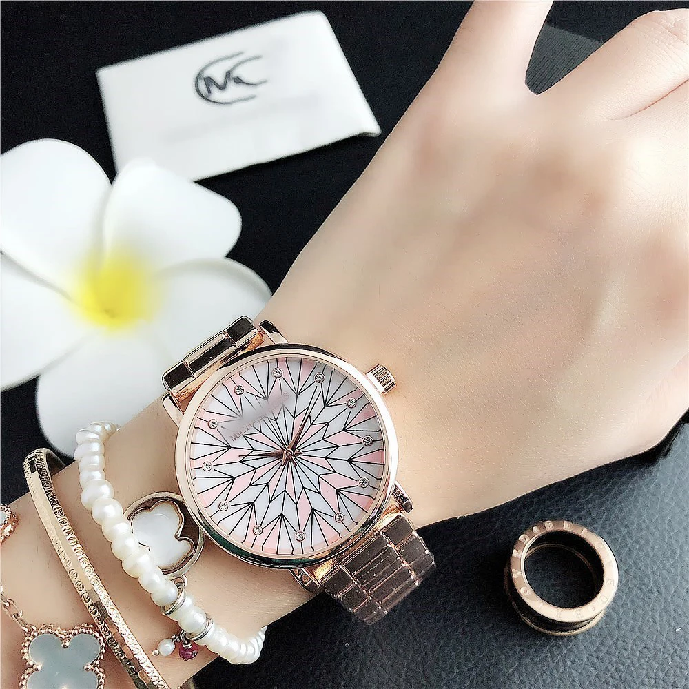 часы женские Brand Hot Sale Classic Fritillaria Face Flower Watch Valentine's Watch Leisure Fashion Women's Watch montre femme
часы женские Brand Hot Sale Classic Fritillaria Face Flower Watch Valentine's Watch Leisure Fashion Women's Watch montre femme