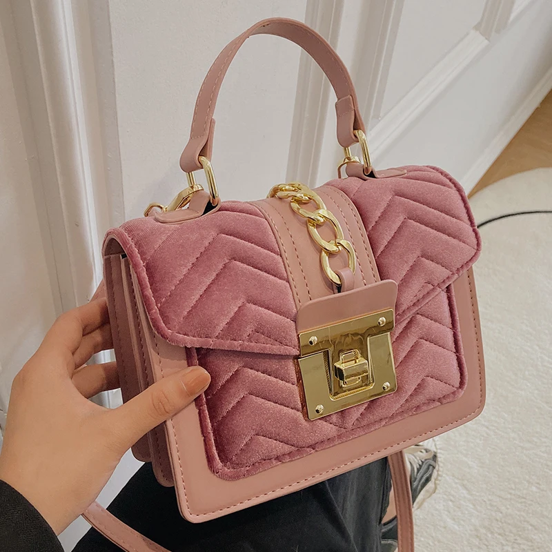 Embroidery Square Tote Bag 2022 New High-quality Corduroy Women's Designer Handbag Luxury Brand Shoulder Messenger Bag
Embroidery Square Tote Bag 2022 New High-quality Corduroy Women's Designer Handbag Luxury Brand Shoulder Messenger Bag