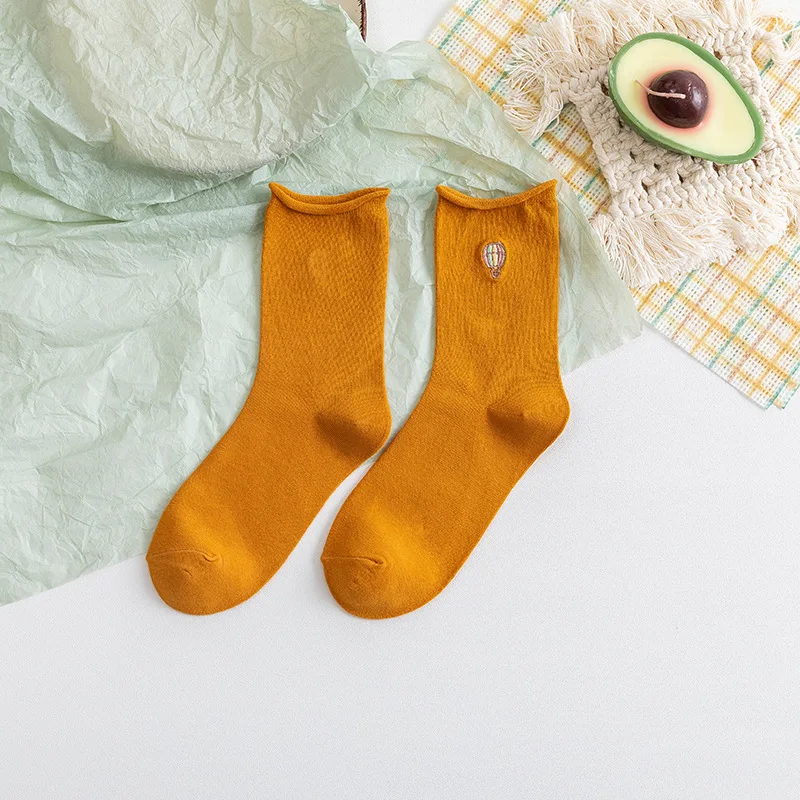 Autumn and winter new style Japanese hot air balloon embroidery tube socks female college style cartoon curled cotton socks
Autumn and winter new style Japanese hot air balloon embroidery tube socks female college style cartoon curled cotton socks