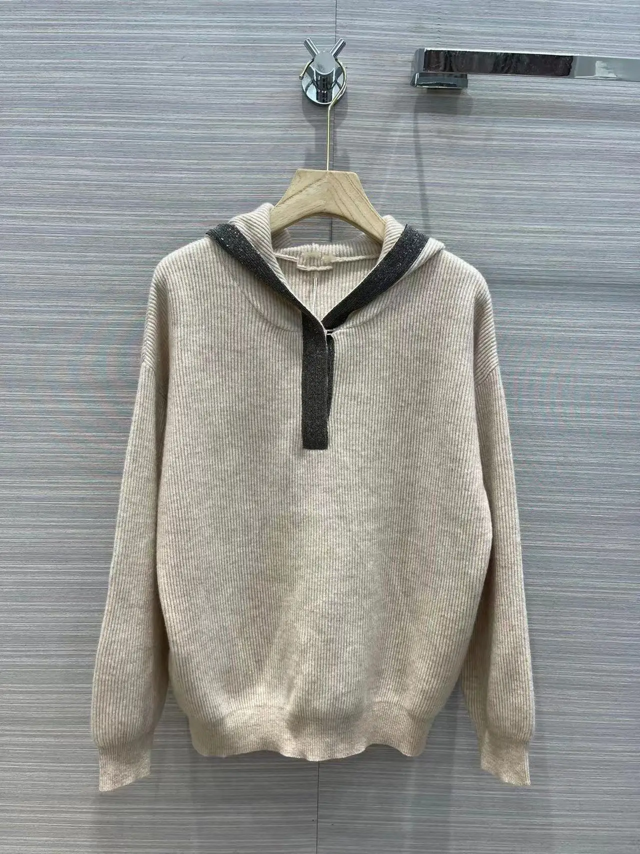 High Quality Runway Design Sweater Women 2021 Autumn Knitted Pullover Beading Femme Cashmere Hooded Sweater
High Quality Runway Design Sweater Women 2021 Autumn Knitted Pullover Beading Femme Cashmere Hooded Sweater