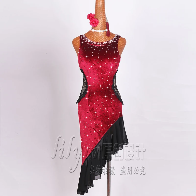 New Latin Dance Dress Latin Skirt Competition Dress Costumes Performing Dress Sparkly Rhinestones Adult Customize Children
New Latin Dance Dress Latin Skirt Competition Dress Costumes Performing Dress Sparkly Rhinestones Adult Customize Children