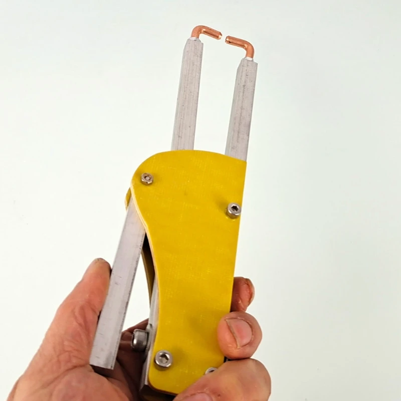 Spot Welding Machine Butt-Soldering Tongs Solder Pen Hand Held Automatic Trigger Machine Accessories Parts
Spot Welding Machine Butt-Soldering Tongs Solder Pen Hand Held Automatic Trigger Machine Accessories Parts