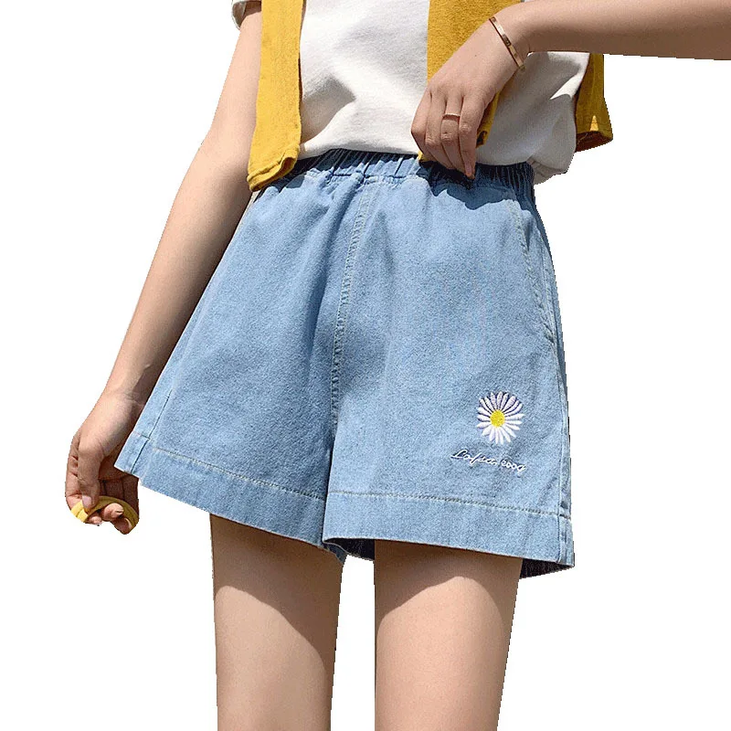 Новые летние модные пикантные короткие джинсы, женские милые джинсы с принтом в виде маргариток, женские рваные мешковатые джинсы с высокой...
Новые летние модные пикантные короткие джинсы, женские милые джинсы с принтом в виде маргариток, женские рваные мешковатые джинсы с высокой...