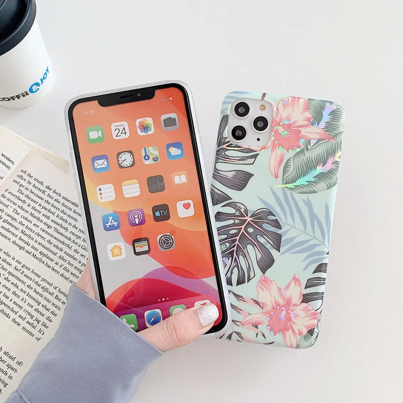 Luxury Laser Flowers For iPhone Case iPhone 11 Pro 12 Max XR Case X XS Max 7 8 Plus iPhone 12 Back Cover Frosted Silk Feel Shell 
Luxury Laser Flowers For iPhone Case iPhone 11 Pro 12 Max XR Case X XS Max 7 8 Plus iPhone 12 Back Cover Frosted Silk Feel Shell