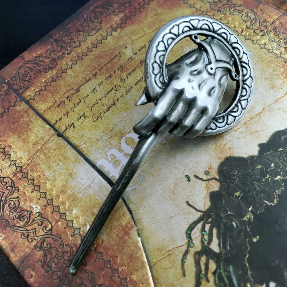 Hand of the King Queen House Tyrion Lannister Pin Brooch for Movie Fans Ornament Gift Part
Hand of the King Queen House Tyrion Lannister Pin Brooch for Movie Fans Ornament Gift Part