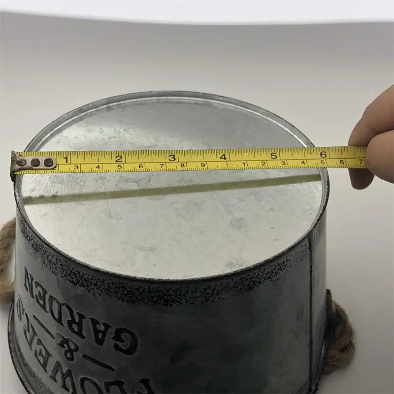 10Pcs/Lot D18.5xH11CM Round Metal Decorative Planter Galvanized Flower Pot Balcony Decor Succulent Pot Organizer 
10Pcs/Lot D18.5xH11CM Round Metal Decorative Planter Galvanized Flower Pot Balcony Decor Succulent Pot Organizer