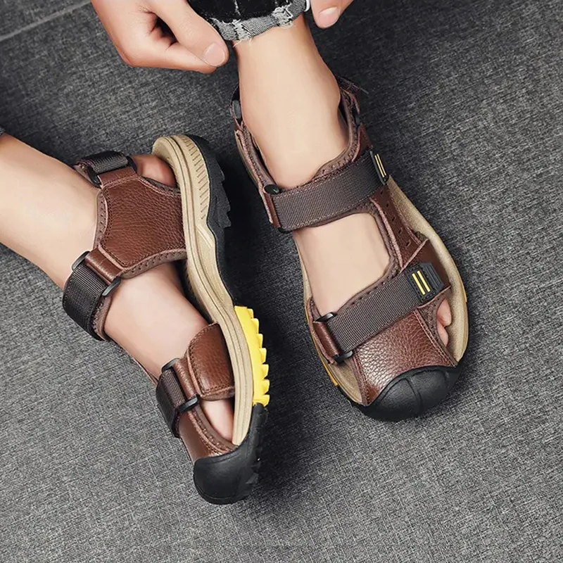 Summer Men Flat Sandals Platform Water Shoes Anti-skidding Beathable Quick-drying Beach Shoes
Summer Men Flat Sandals Platform Water Shoes Anti-skidding Beathable Quick-drying Beach Shoes