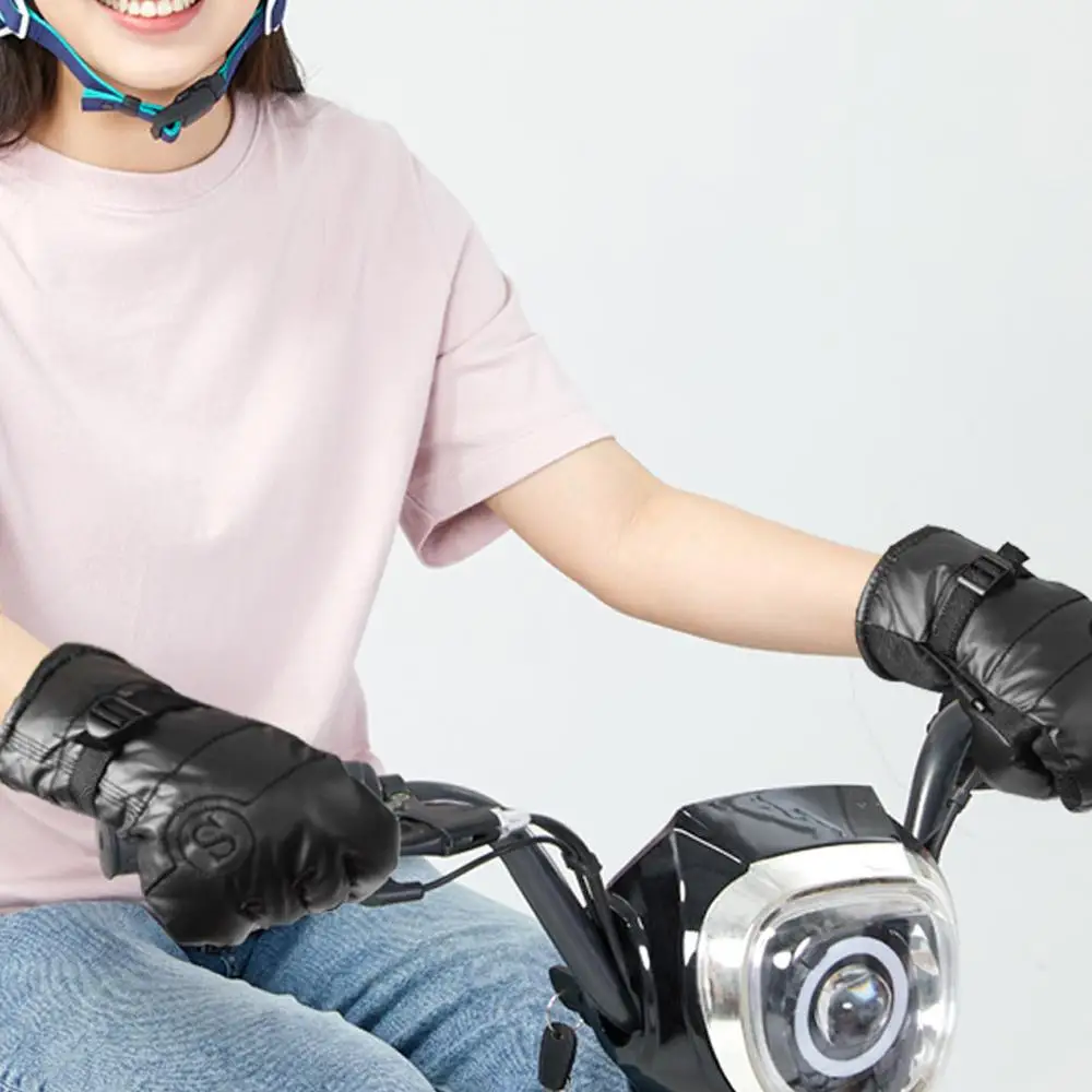 Winter Electric Heating Gloves Three Gear Temperature Regulating USB Chargings Electric Bicycle Cycling Outdoor Heating Gloves
Winter Electric Heating Gloves Three Gear Temperature Regulating USB Chargings Electric Bicycle Cycling Outdoor Heating Gloves
