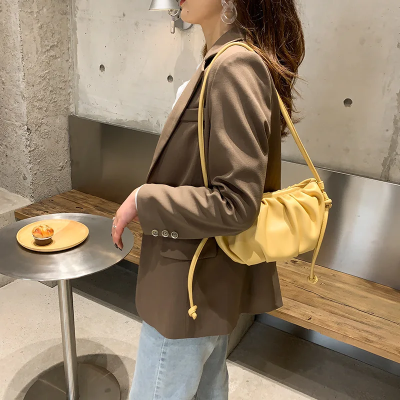 Fold Cloud Bag For Women 2020 Hand Bags Women Shoulder Bag Pouch Sofe Leather Designer Bag Ladies Handbags and Purses Messenger
Fold Cloud Bag For Women 2020 Hand Bags Women Shoulder Bag Pouch Sofe Leather Designer Bag Ladies Handbags and Purses Messenger