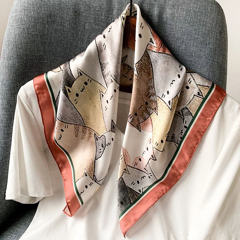 New Style 2021 Spring And Summer Lady Sunscreen Square Fashion Silk Shawl Women's Quality Printing Silk Scarves Beach Headscarf
New Style 2021 Spring And Summer Lady Sunscreen Square Fashion Silk Shawl Women's Quality Printing Silk Scarves Beach Headscarf
