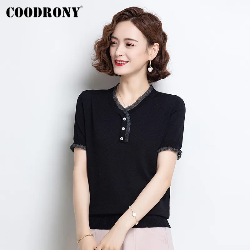 COODRONY Brand Business Casual Women's Soft Slim Short Sleeve Top Streetwear Fashion Summer Female Knitted V-Neck T-Shirt W5021S
COODRONY Brand Business Casual Women's Soft Slim Short Sleeve Top Streetwear Fashion Summer Female Knitted V-Neck T-Shirt W5021S