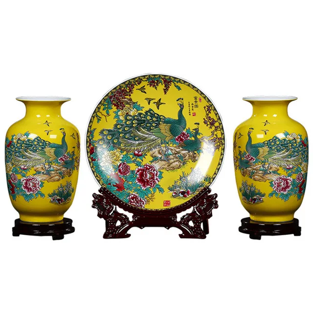 Three-piece Set of Ceramic Vase Jingdezhen Yellow Peacock Porcelain Vase Modern Home Decoration Living Room Flower Arrangement
Three-piece Set of Ceramic Vase Jingdezhen Yellow Peacock Porcelain Vase Modern Home Decoration Living Room Flower Arrangement