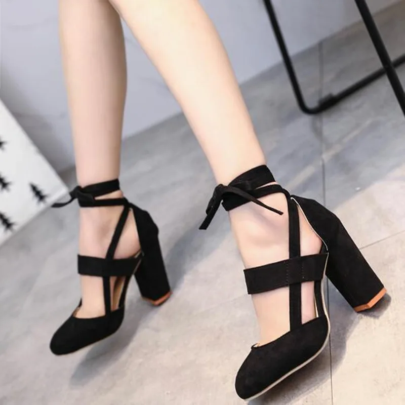 2021 Summer New Style Women's High-heeled Sandals Thick Heel Straps Fashion Female Shoes Lace-up Ladies Sandals Large Size 34-43
2021 Summer New Style Women's High-heeled Sandals Thick Heel Straps Fashion Female Shoes Lace-up Ladies Sandals Large Size 34-43