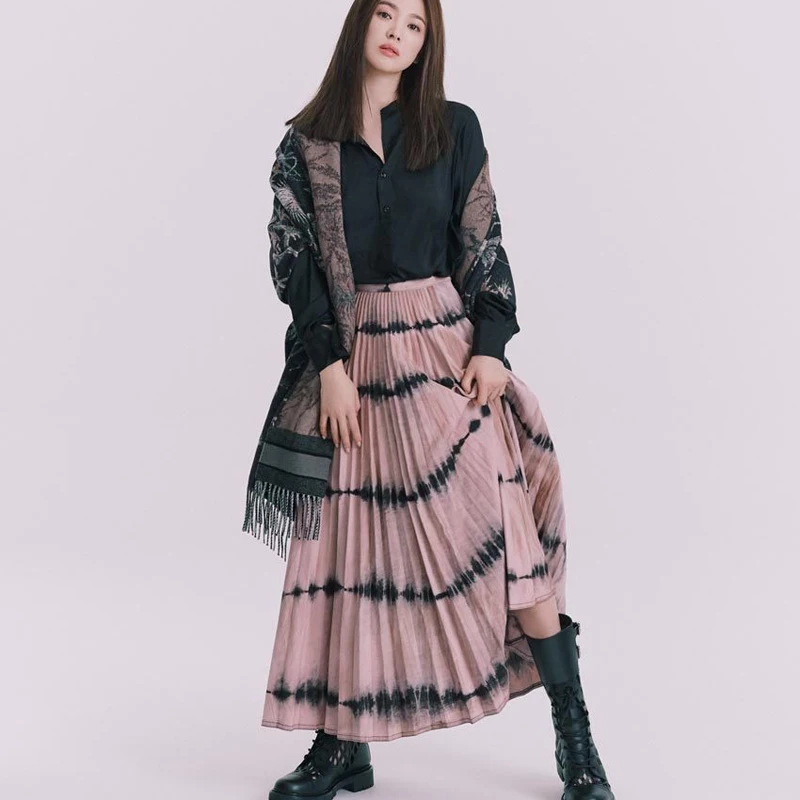 Temperament Long-Sleeved Single-Breasted Elegant Shirt Temperament Print Pleated Half Skirt Women'S Two-Piece Set High-Quality
Temperament Long-Sleeved Single-Breasted Elegant Shirt Temperament Print Pleated Half Skirt Women'S Two-Piece Set High-Quality