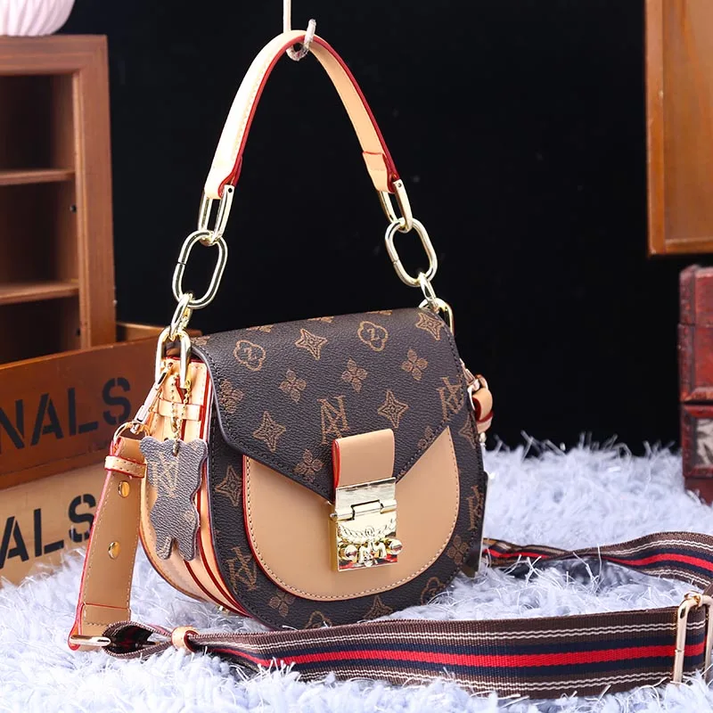 Small Round Bag Female 2021 New Fashion Chain Handbag All-match Shoulder Messenger Bags High Quality Women Purse And Handbags
Small Round Bag Female 2021 New Fashion Chain Handbag All-match Shoulder Messenger Bags High Quality Women Purse And Handbags