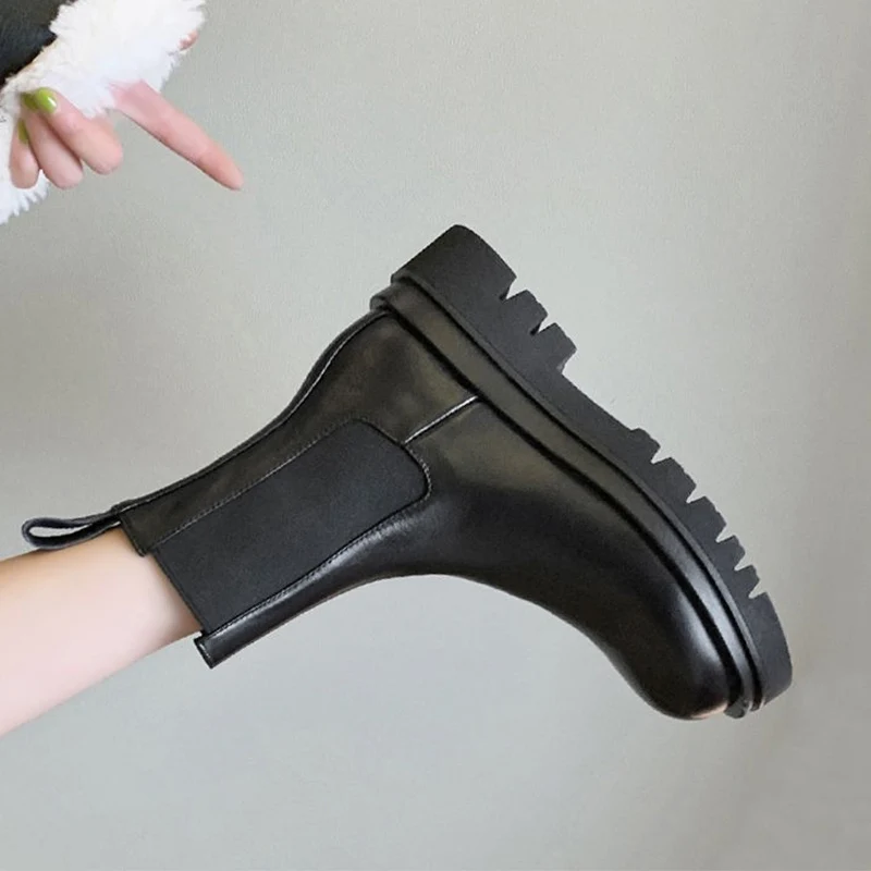 Women's Shoes 
Women's Shoes