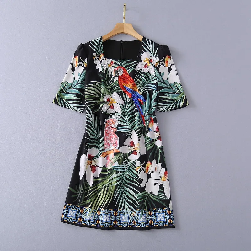 European and American women's clothing new 2021 spring Short sleeved square collar parrot nail bead print Fashion dress
European and American women's clothing new 2021 spring Short sleeved square collar parrot nail bead print Fashion dress