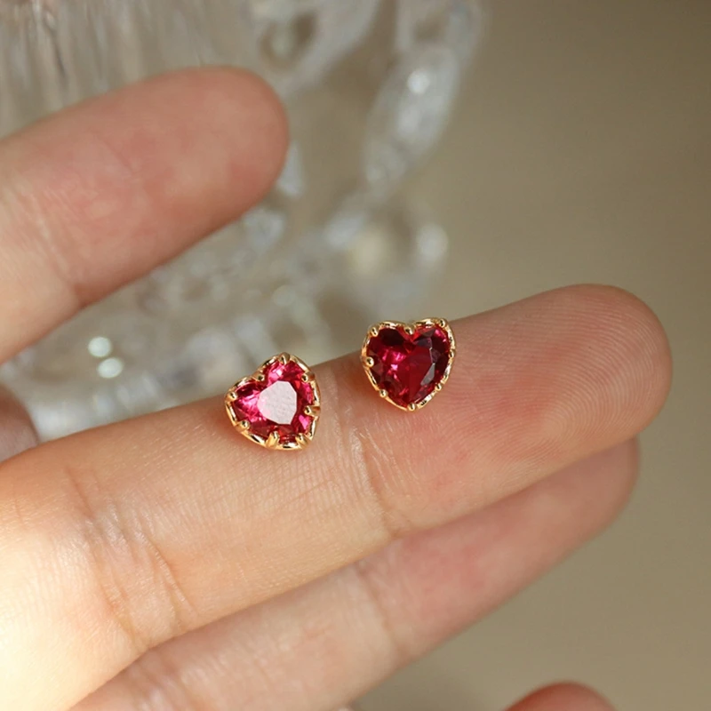 87HC 1 Pair Alloy Red Heart Ear Studs Women Girl arrings Luxury Wedding Party Jewelry
87HC 1 Pair Alloy Red Heart Ear Studs Women Girl arrings Luxury Wedding Party Jewelry