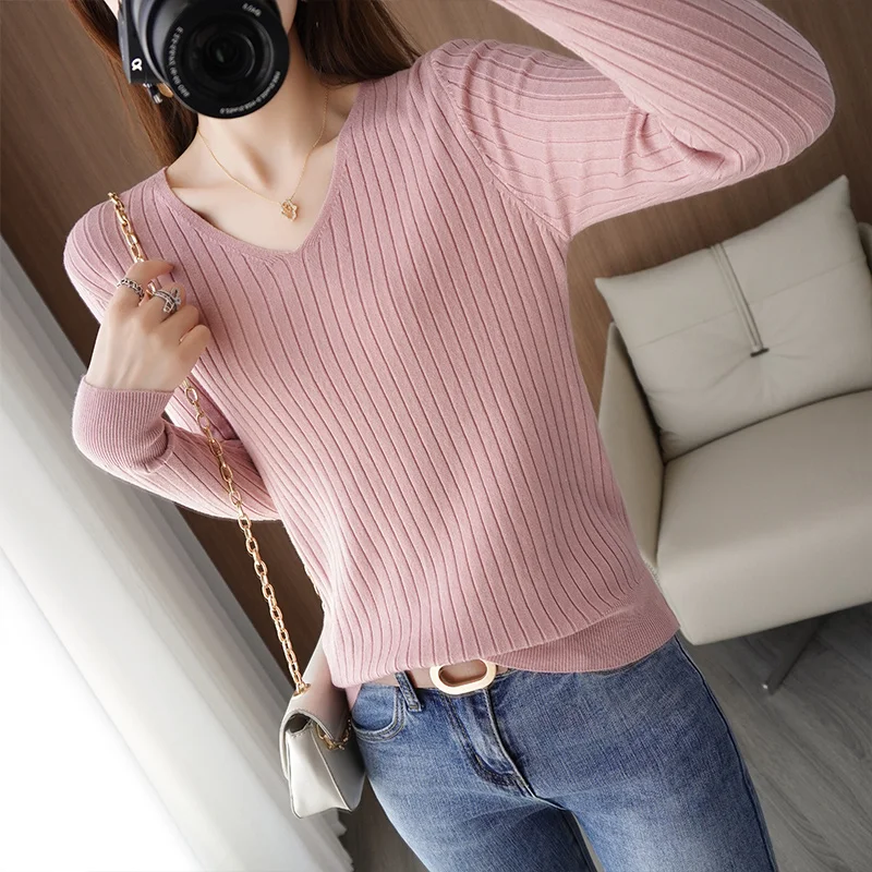 Cashmere sweater women's V-neck knitted sweater Slim Korean pullover knitted stretch bottoming shirt plus size women's top
Cashmere sweater women's V-neck knitted sweater Slim Korean pullover knitted stretch bottoming shirt plus size women's top