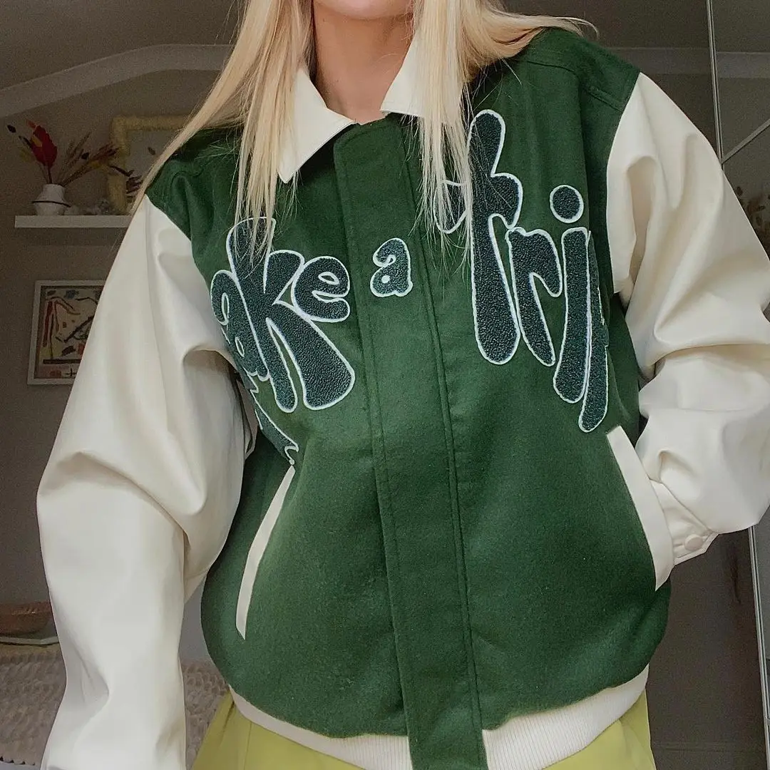 JUNWU 2021Spring Autumn Women Green Stitching Woolen Woolen Baseball Uniform Jacket Long-Sleeved Bomber Jacket Street Punk Style
JUNWU 2021Spring Autumn Women Green Stitching Woolen Woolen Baseball Uniform Jacket Long-Sleeved Bomber Jacket Street Punk Style