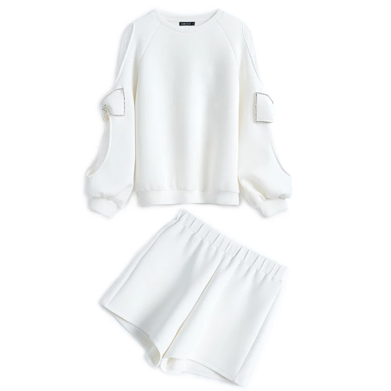 Two-piece spring 2021 new splicing mesh sleeves diamond bow sweater + high waist wide leg pants suit women's clothing
Two-piece spring 2021 new splicing mesh sleeves diamond bow sweater + high waist wide leg pants suit women's clothing