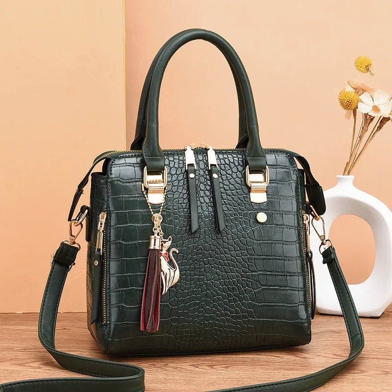 Vintage PU Leather Ladies HandBags Women Messenger Bags TotesTassel Designer Crossbody Shoulder Bag Boston Hand Bags Hot Sale
Vintage PU Leather Ladies HandBags Women Messenger Bags TotesTassel Designer Crossbody Shoulder Bag Boston Hand Bags Hot Sale