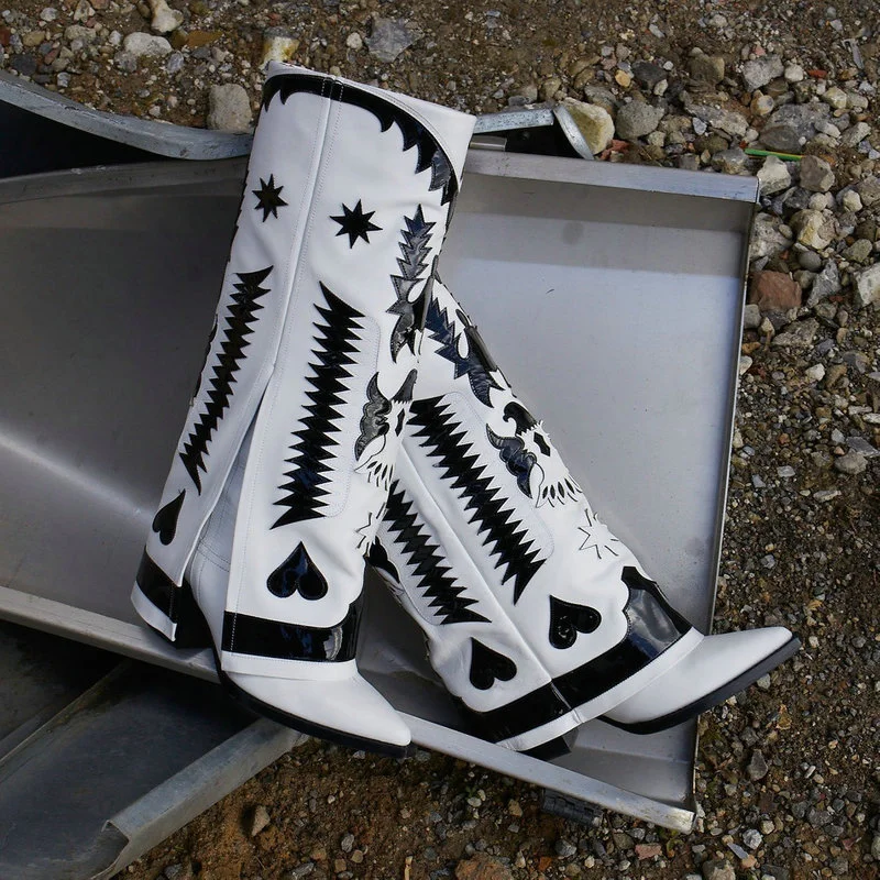 QZYERAI New Winter Punk Sexy WESTERN Boots Embroidery Pointed Toe Mid-Calf Boots Band Design Night Club Woman Warm Shoes
QZYERAI New Winter Punk Sexy WESTERN Boots Embroidery Pointed Toe Mid-Calf Boots Band Design Night Club Woman Warm Shoes