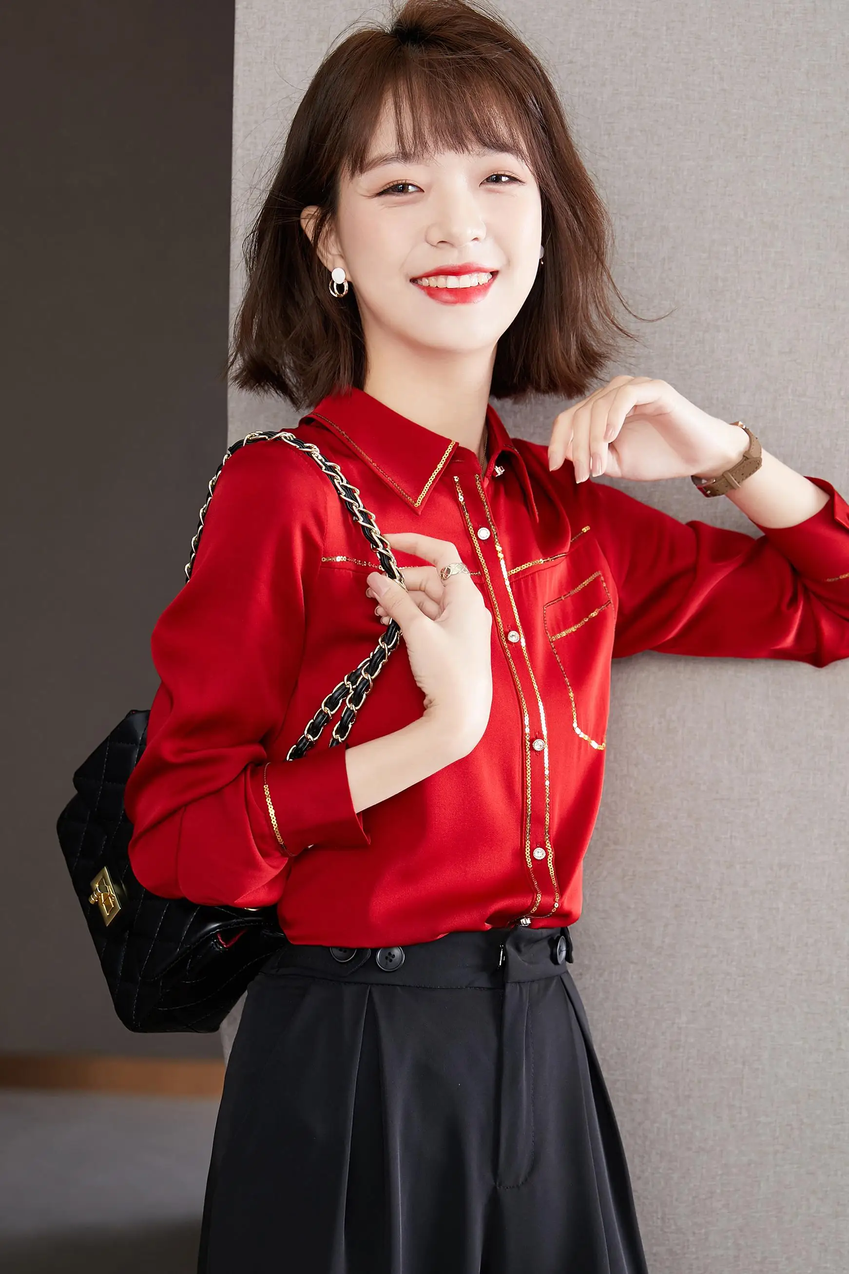 New Long Sleeve Blouse High-end Sequins Lapel Casual Fashion Blouses Comfortable Summer Korean Shirts Button Office Lady Top
New Long Sleeve Blouse High-end Sequins Lapel Casual Fashion Blouses Comfortable Summer Korean Shirts Button Office Lady Top