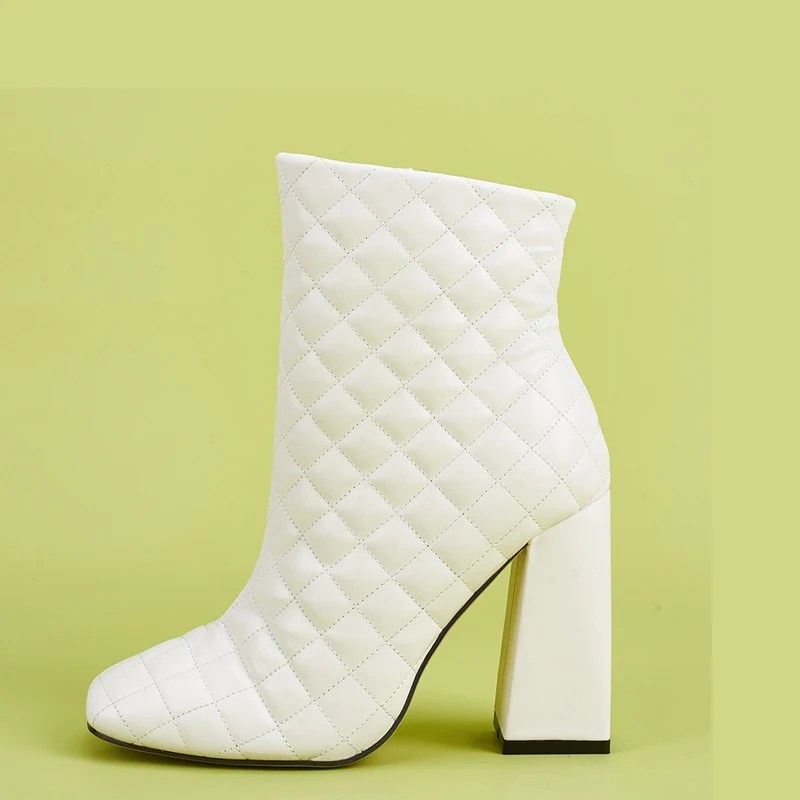 Big Size Women Boots Thick High Heels Ladies Winter Ankle Booties Fashion Sewing Square Toe Female Short Boots Woman Shoes
Big Size Women Boots Thick High Heels Ladies Winter Ankle Booties Fashion Sewing Square Toe Female Short Boots Woman Shoes